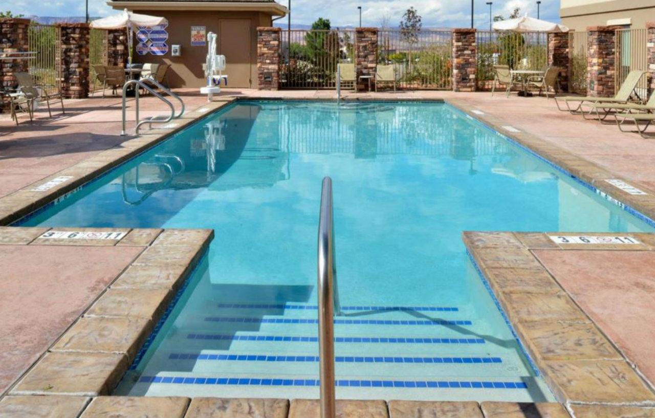 Holiday Inn Express & Suites Page - Lake Powell Area By Ihg Екстериор снимка