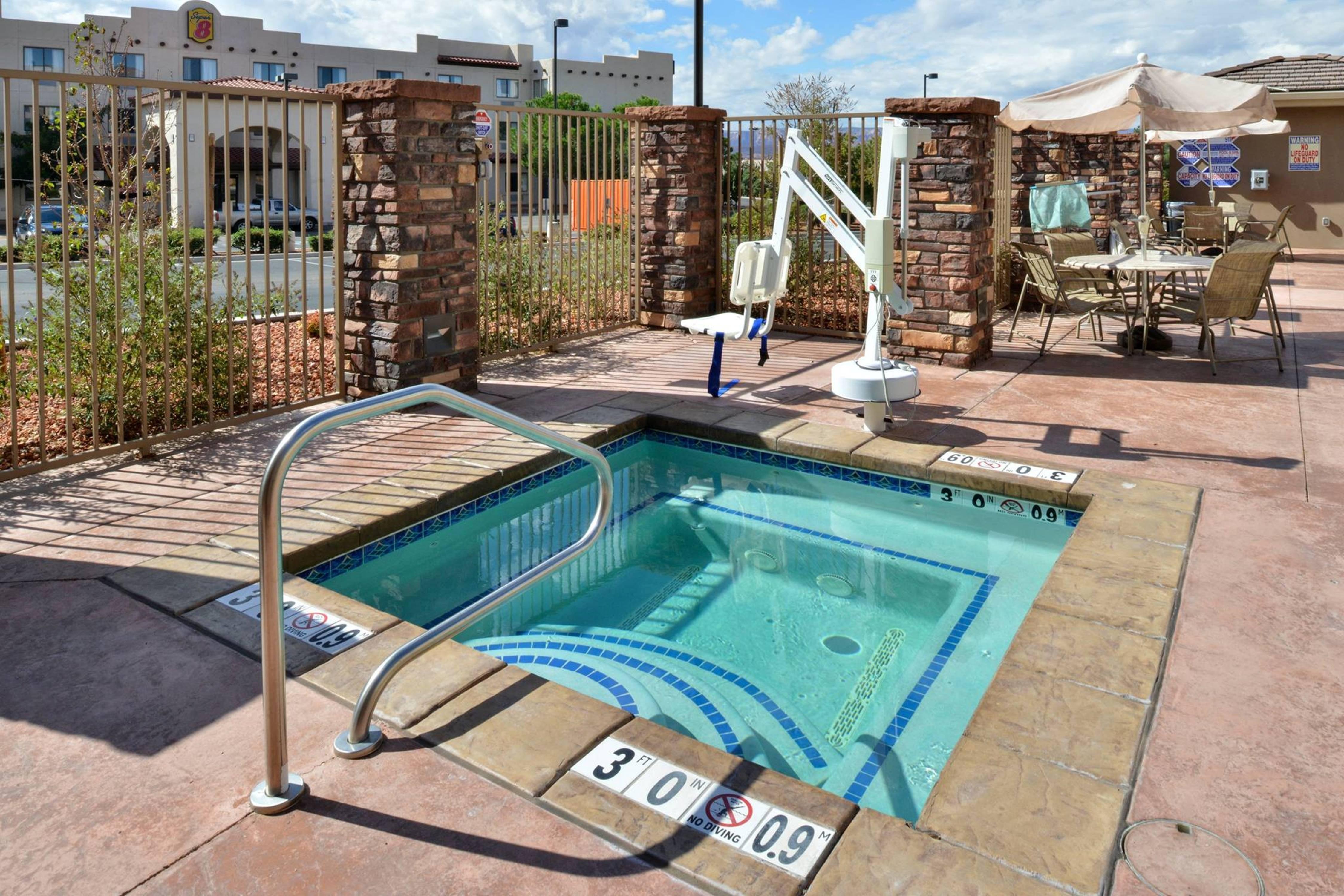 Holiday Inn Express & Suites Page - Lake Powell Area By Ihg Екстериор снимка