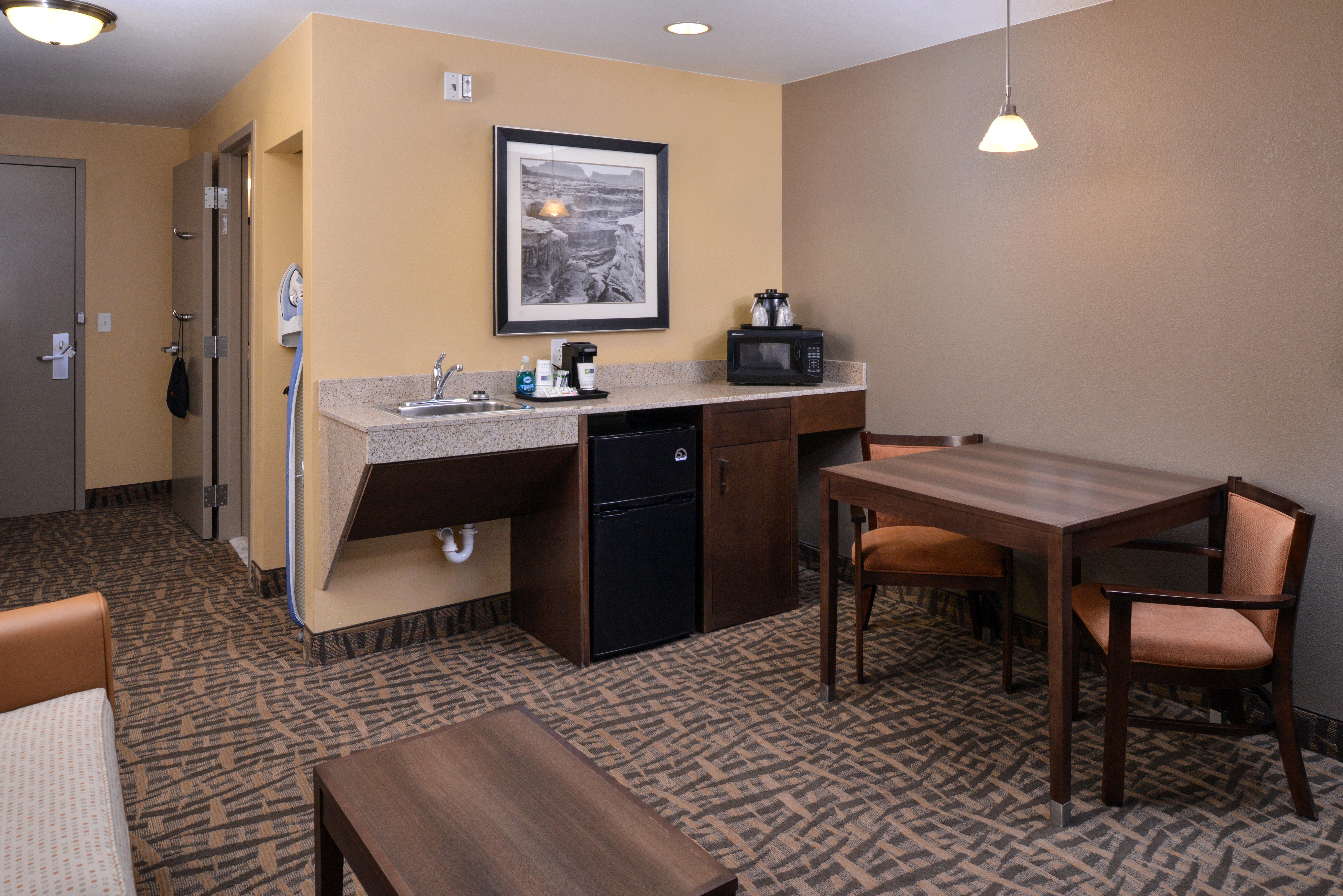 Holiday Inn Express & Suites Page - Lake Powell Area By Ihg Екстериор снимка