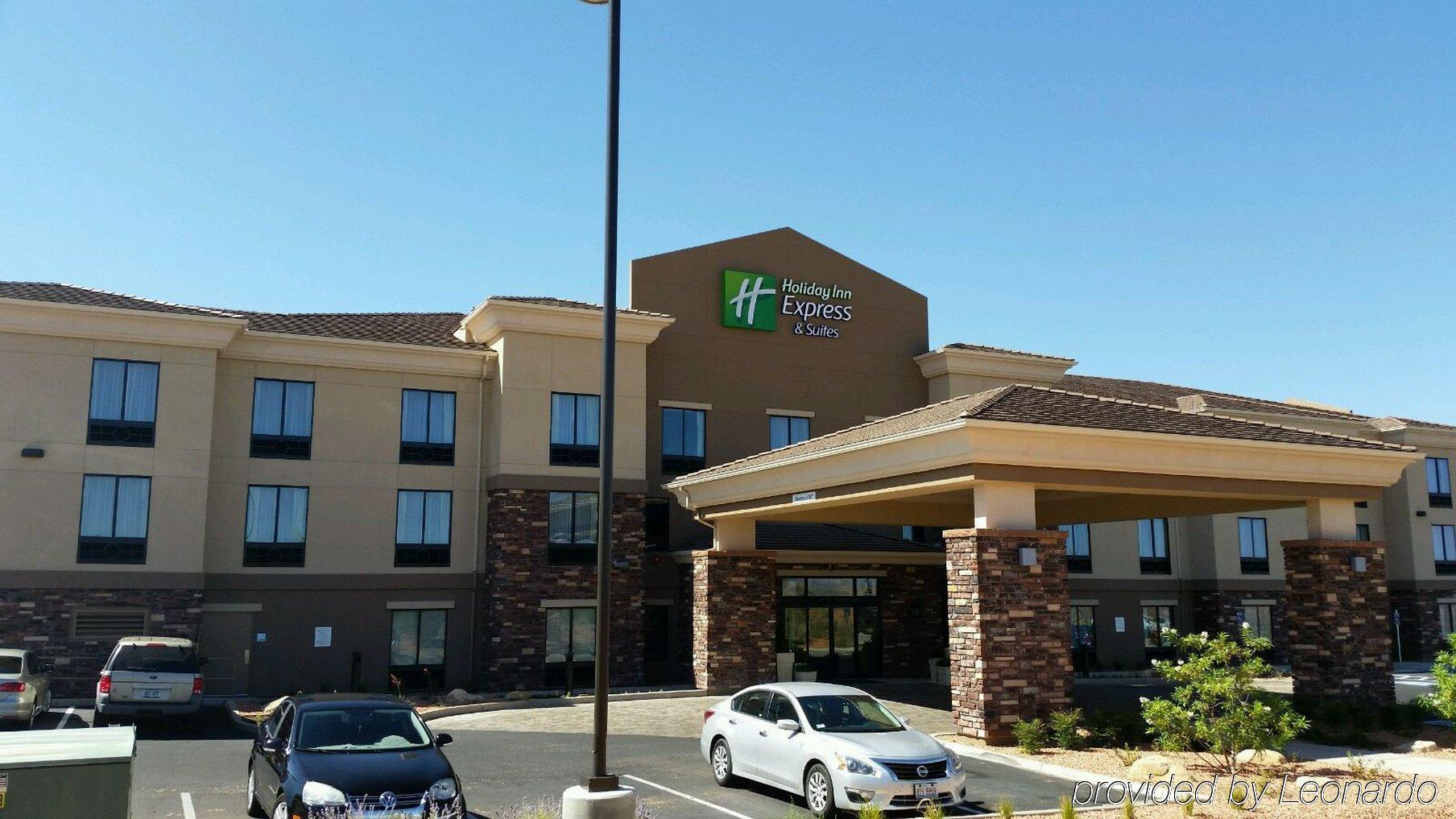 Holiday Inn Express & Suites Page - Lake Powell Area By Ihg Екстериор снимка